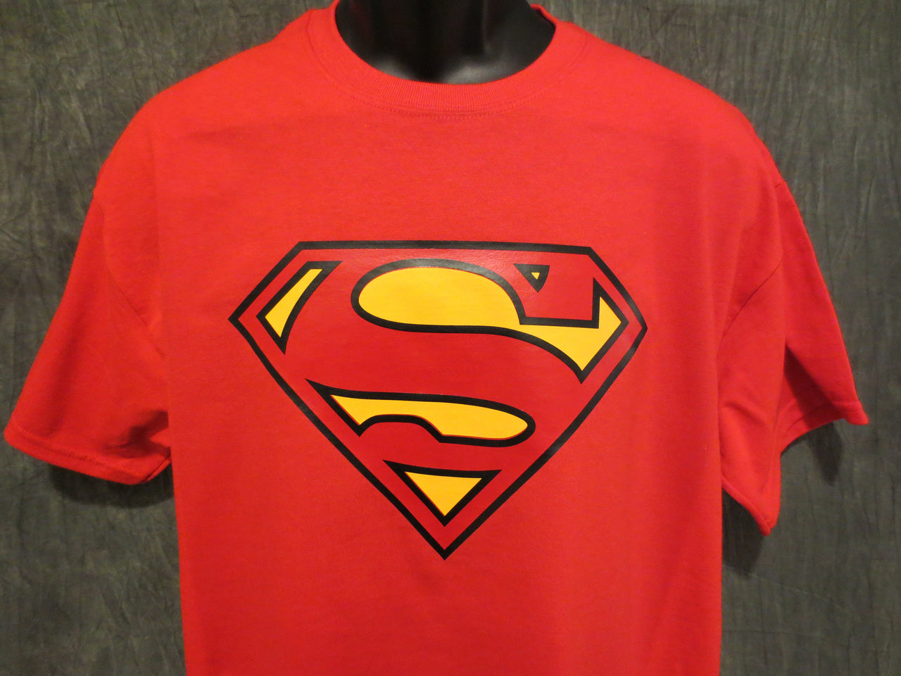 Superman Classic Logo Red Tshirt - TshirtNow.net - 3