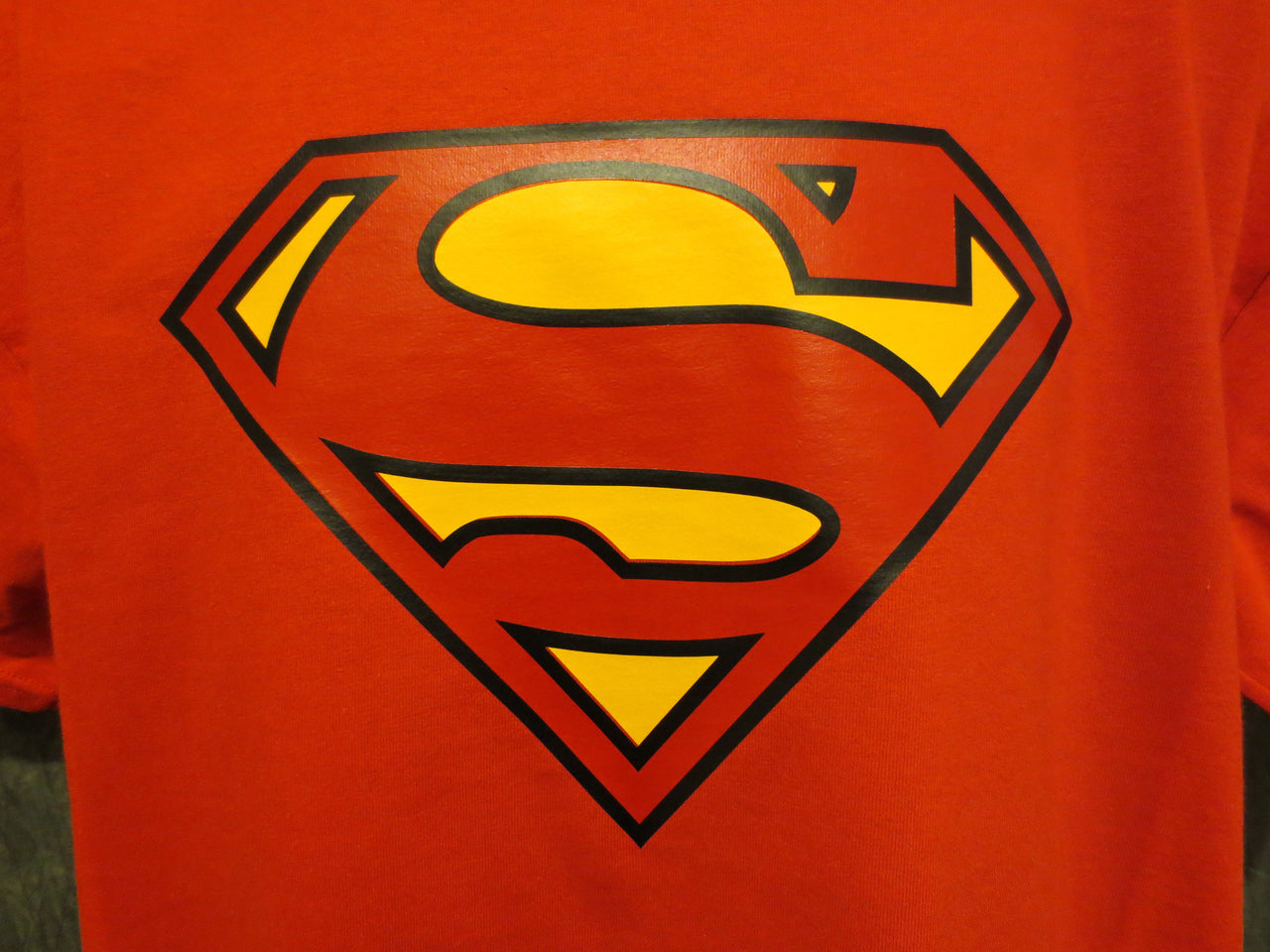 Superman Classic Logo Red Tshirt - TshirtNow.net - 4