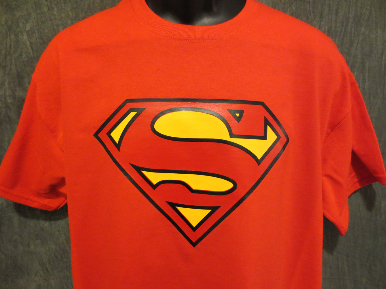 Superman Classic Logo Red Tshirt - TshirtNow.net - 1
