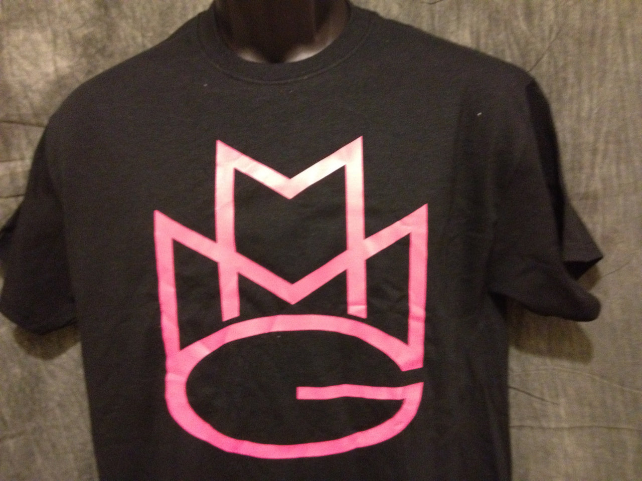 Maybach Music Group Tshirt: Black With Pink Print - TshirtNow.net - 1