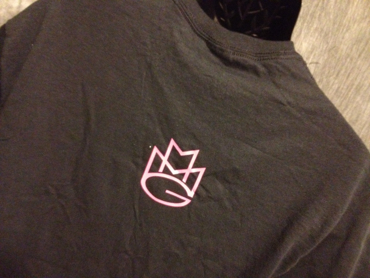 Maybach Music Group Tshirt: Black With Pink Print - TshirtNow.net - 3