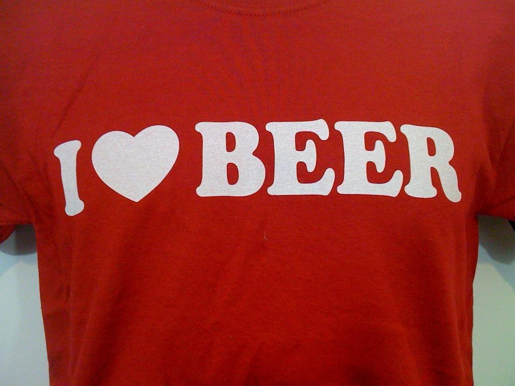I [Heart] Beer Tshirt: Red Colored Tshirt - TshirtNow.net - 2